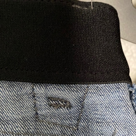 Wit & Wisdom Women Shorts - Picture 10 of 15